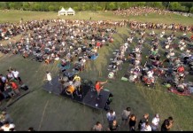 Rockin1000. A Band Involving 1000 musicians!