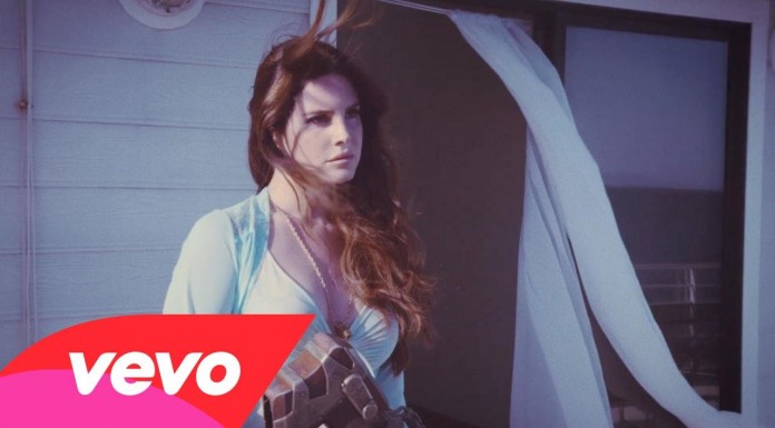 Lana Del Rey – High By The Beach