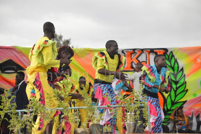 KU students performing Kamaveka dance at the KU@30 ceremony.