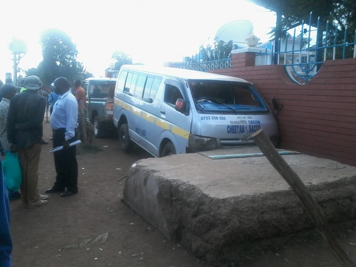 Matatu Looses Control, Misses Hitting Students at K.U Gate