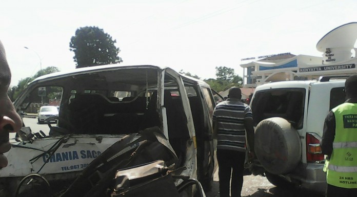KU Main Gate | A Driver And Several People Injured KU Main Gate | A Driver And Several People Injured