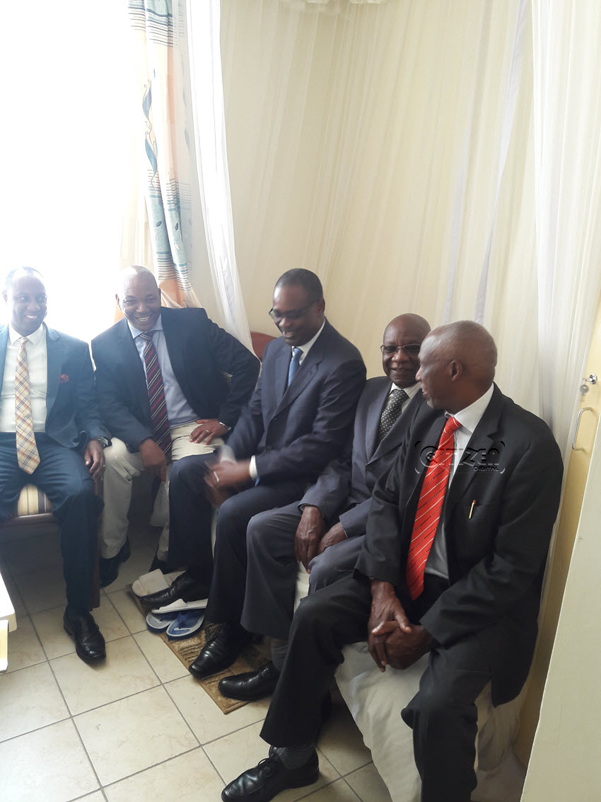 Governer Evans Kidero testing one of the beds (PHOTO/Charity Wanja)