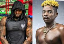 Eric Omondi Badly Thrashed By Kaligraph Jones at Kenyatta University Amphitheater